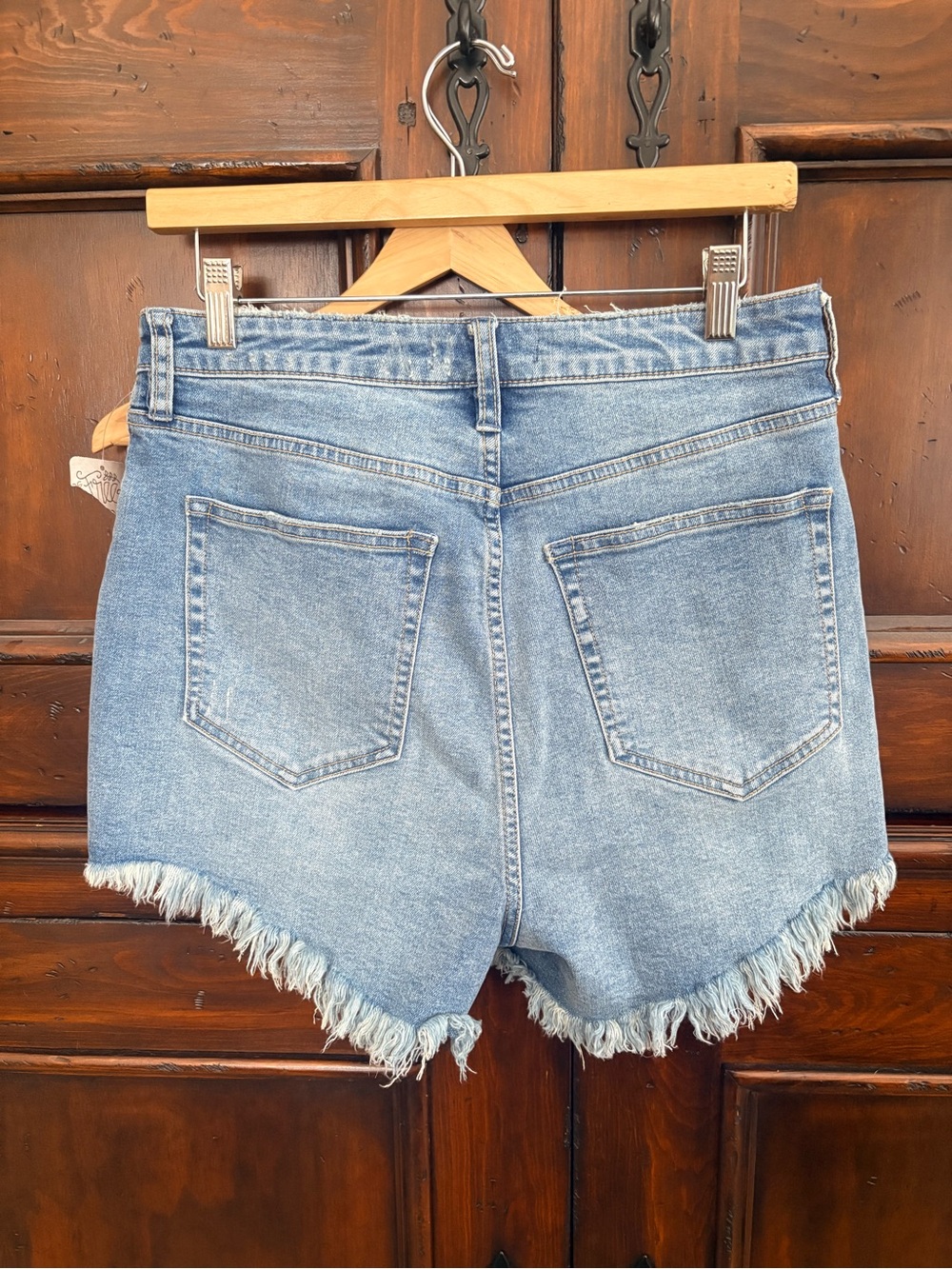 NWT Free People Crvy Women's High-Waist Distressed Denim Shorts - size 30 #1213 - Picture 5 of 5